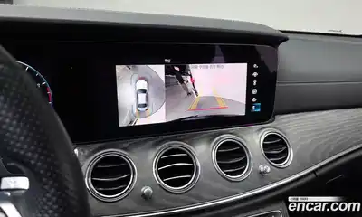 Mercedes-Benz E-Class 2022 2.0 Автомат в Москве № 159032, миниатюра 9