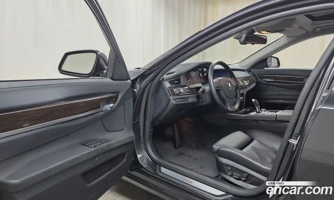 BMW 7-Series 2010 4.4 Автомат в Москве № 159305, фото 9