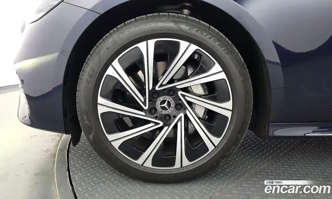 Mercedes-Benz E-Class 2025 2.0 Автомат в Москве № 160308, фото 20