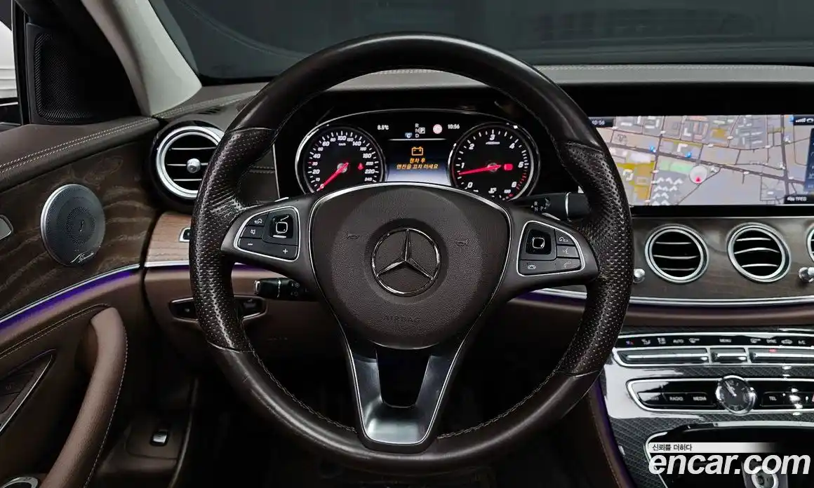 Mercedes-Benz E-Class 2017 1.9 Автомат в Москве № 161010, фото 16