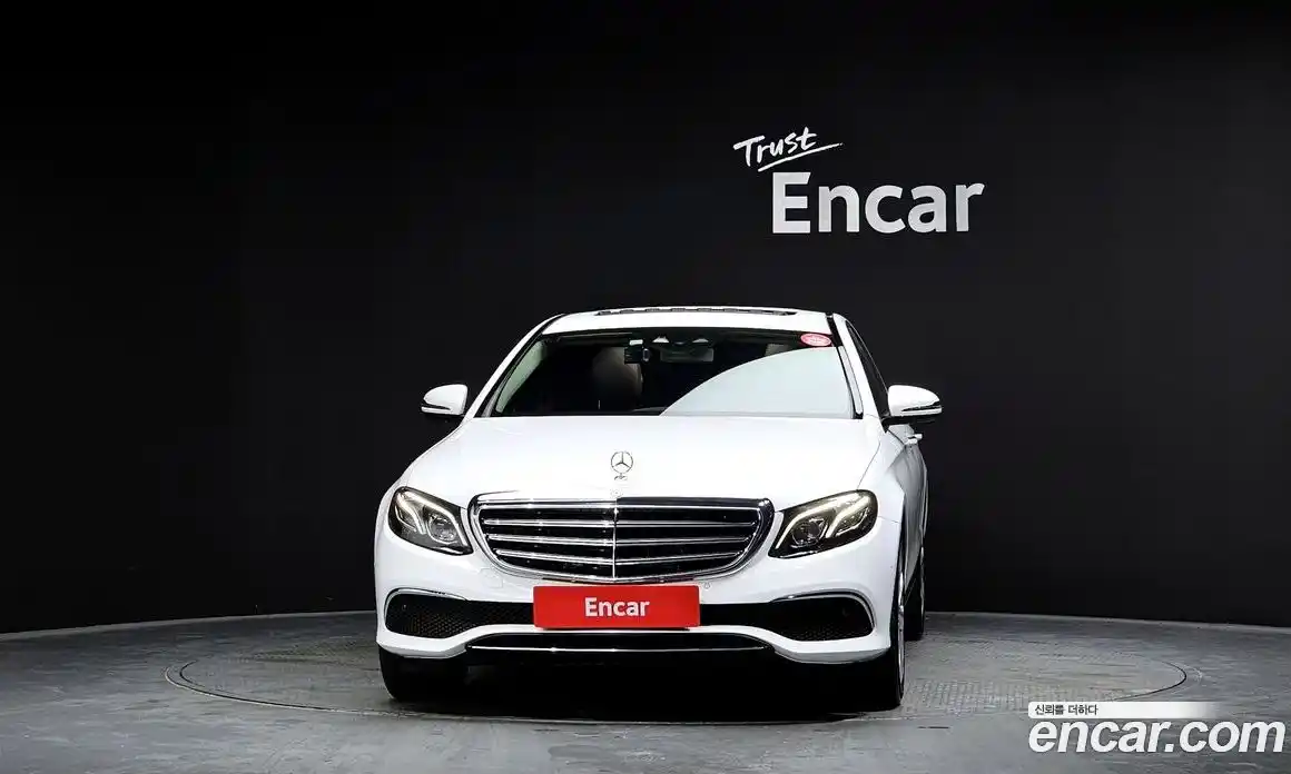 Mercedes-Benz E-Class 2017 1.9 Автомат в Москве № 161010, фото 4