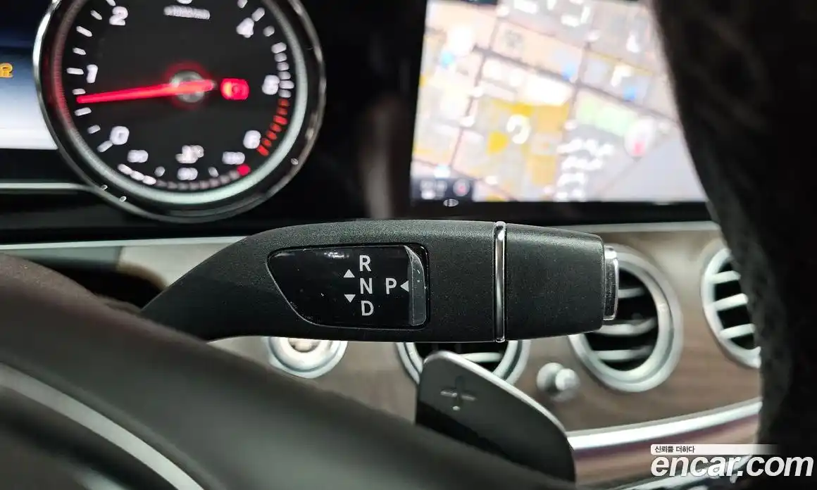 Mercedes-Benz E-Class 2017 1.9 Автомат в Москве № 161010, фото 9