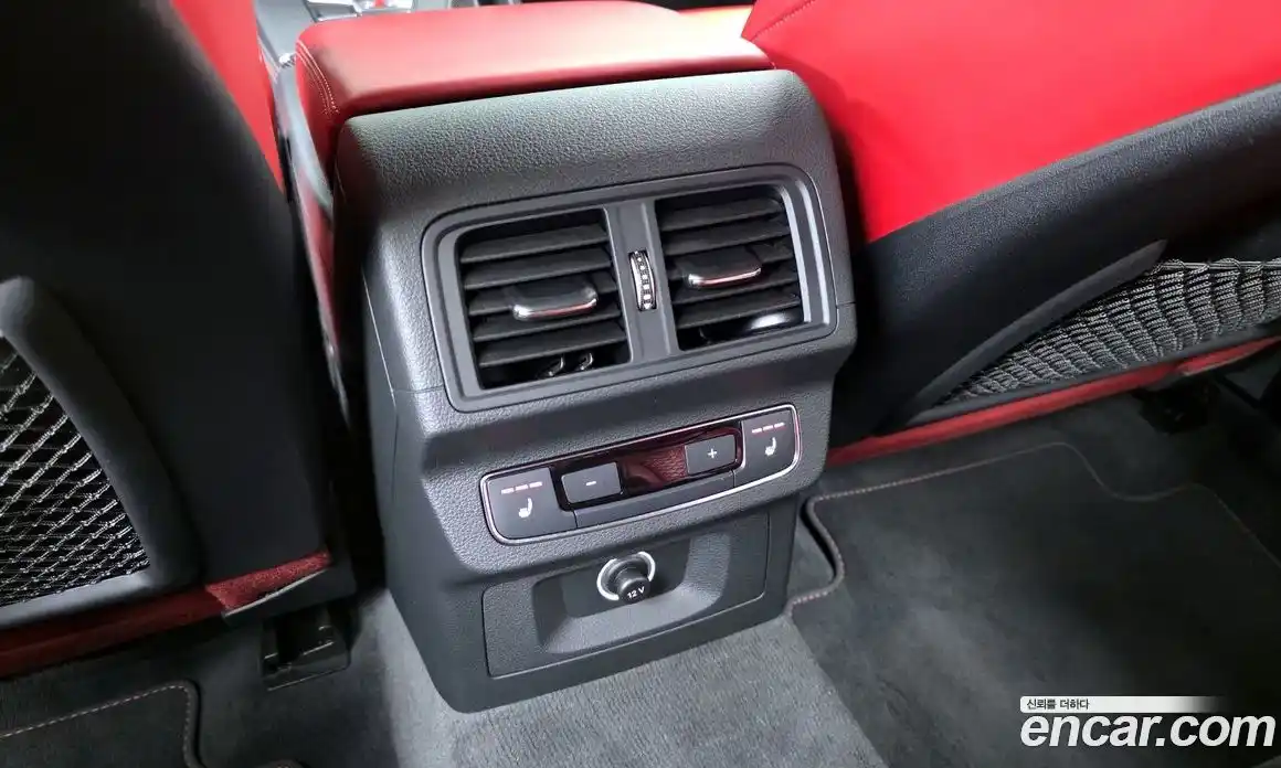 Audi SQ5 2020 3.0 Автомат в Москве № 163587, фото 18