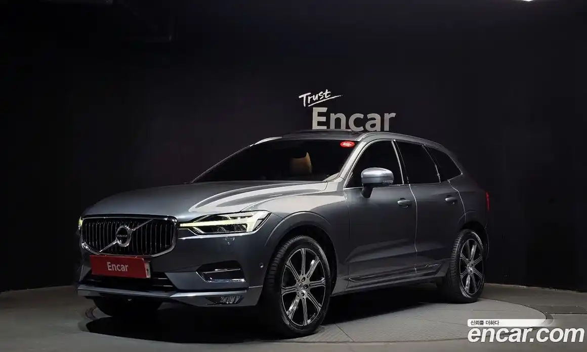 Volvo XC60 2018 2.0 Автомат в Москве № 164410, фото 1
