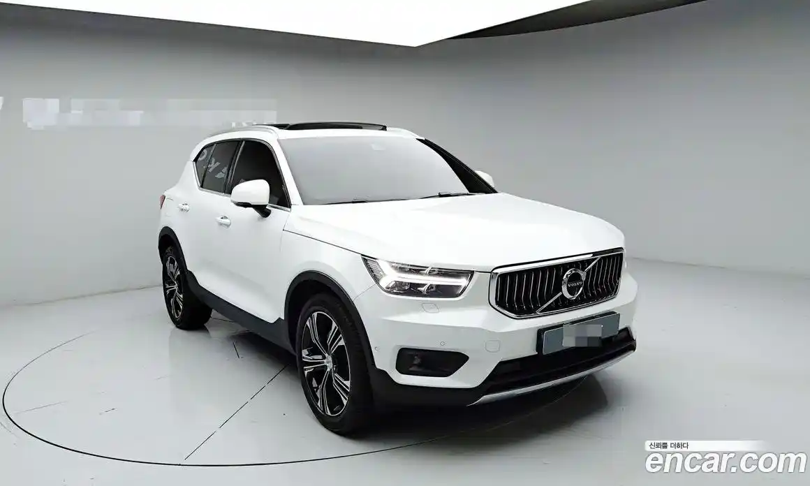 Volvo XC40 2021 2.0 Автомат в Москве № 164793, фото 3