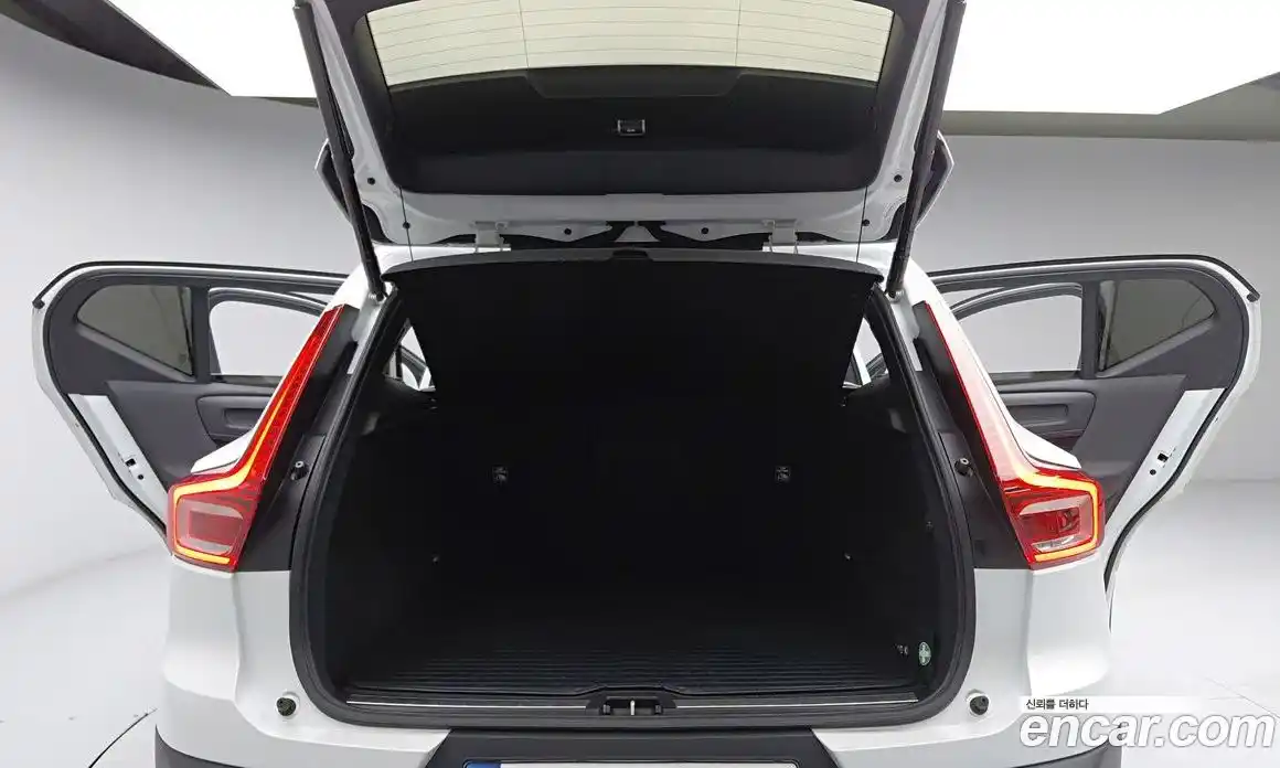 Volvo XC40 2021 2.0 Автомат в Москве № 164793, фото 7