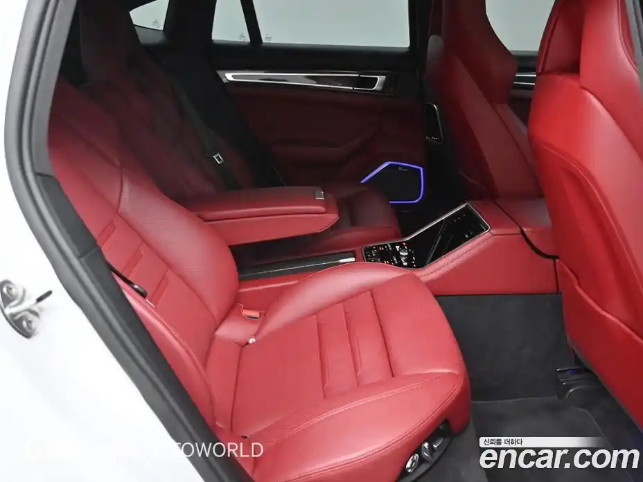 Porsche Panamera 2018 2.9 Автомат в Москве № 165757, фото 7