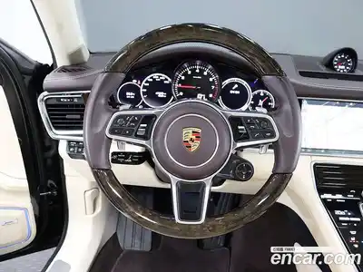 Porsche Panamera 2018 3.0 Автомат в Москве № 165804, миниатюра 11