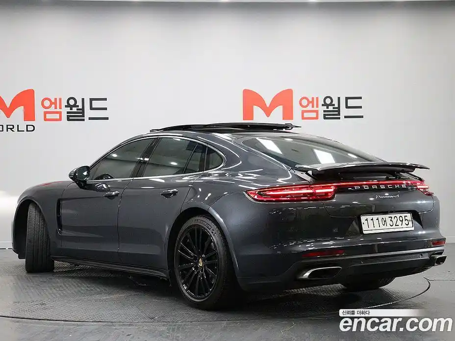 Porsche Panamera 2018 3.0 Автомат в Москве № 165804, фото 4