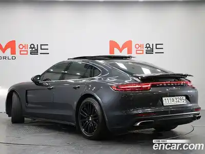 Porsche Panamera 2018 3.0 Автомат в Москве № 165804, миниатюра 4