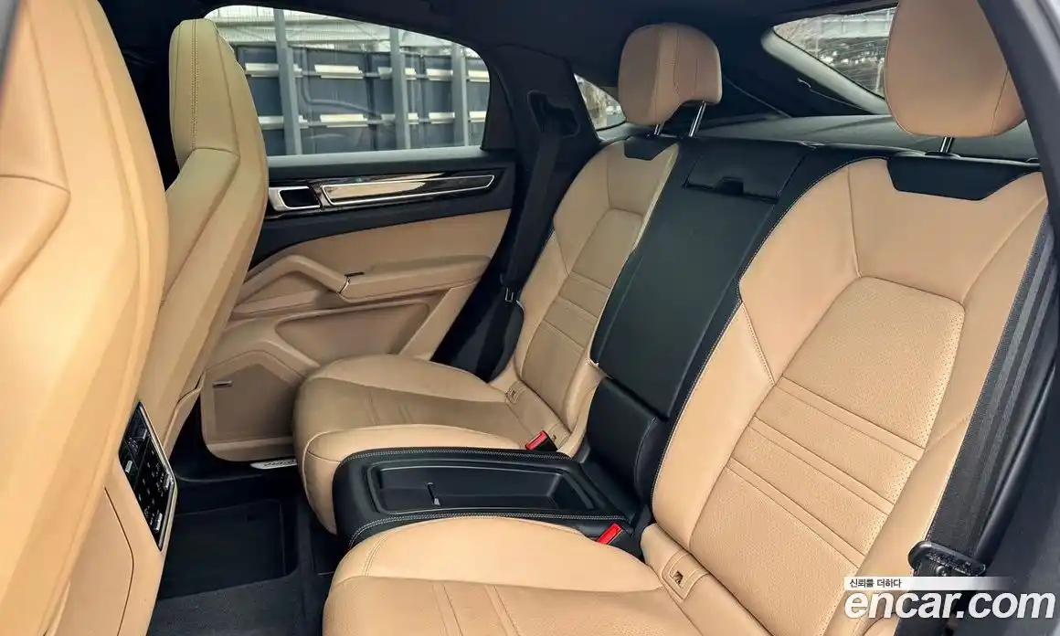 Porsche Cayenne 2021 3.0 Автомат в Москве № 165837, фото 13