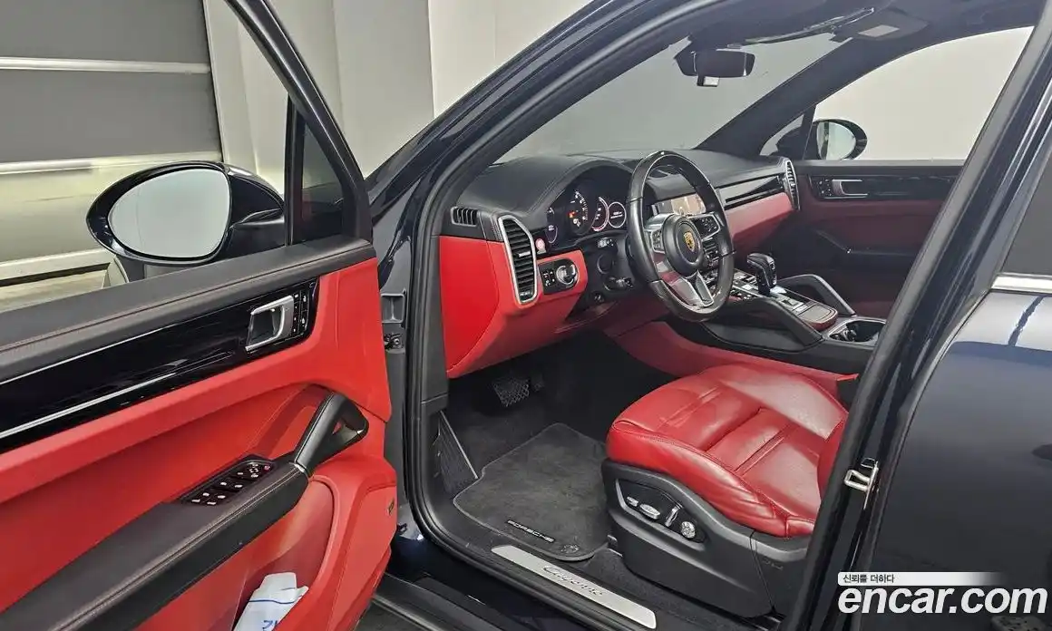 Porsche Cayenne 2021 3.0 Автомат в Москве № 165901, фото 11