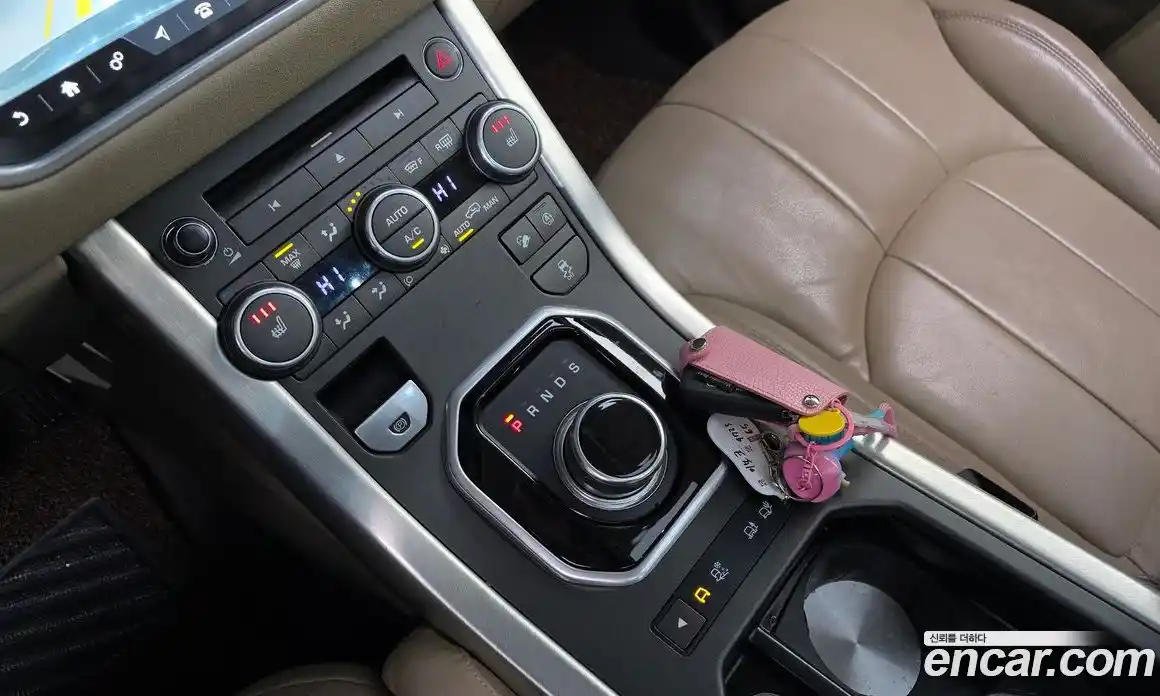 Land Rover Range-Rover Evoque 2019 2.0 Автомат в Москве № 166359, фото 3