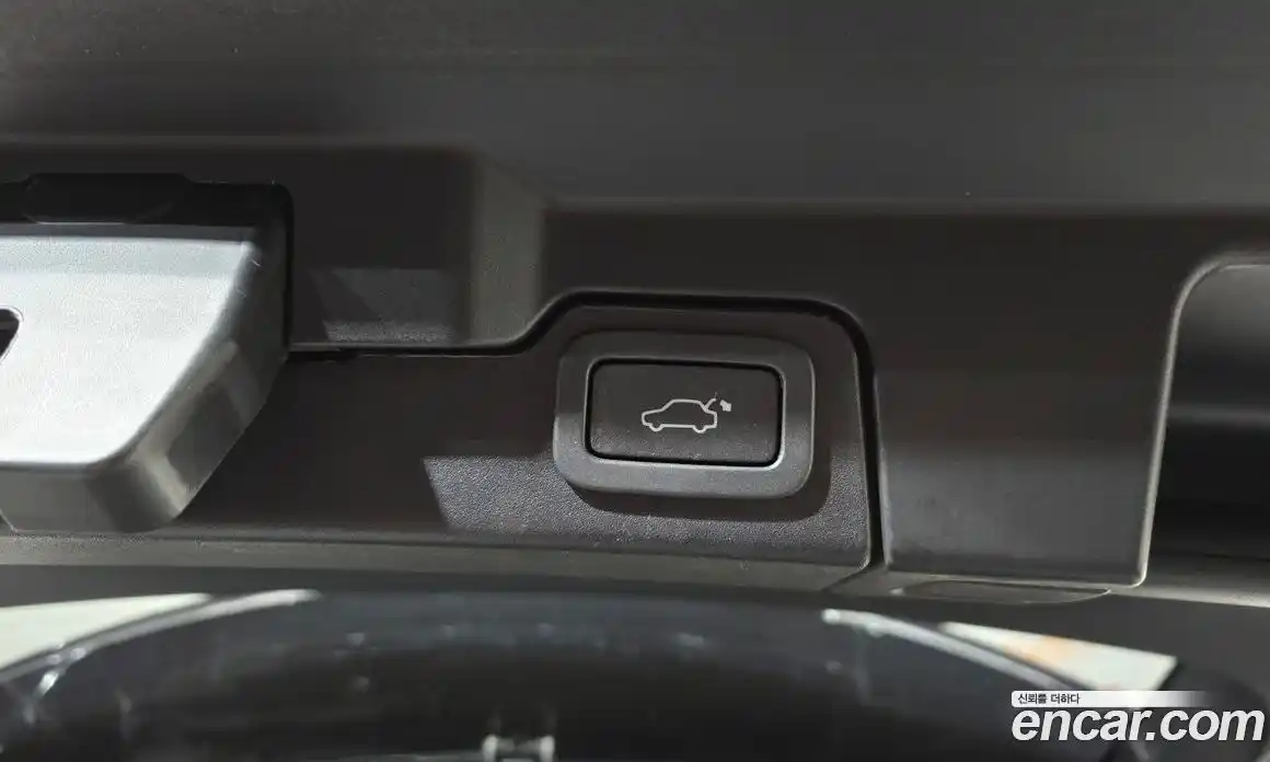 Land Rover Range-Rover Evoque 2019 2.0 Автомат в Москве № 166359, фото 4