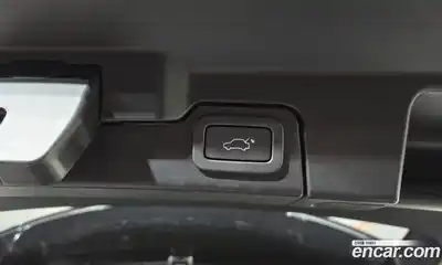 Land Rover Range-Rover Evoque 2019 2.0 Автомат в Москве № 166359, миниатюра 4