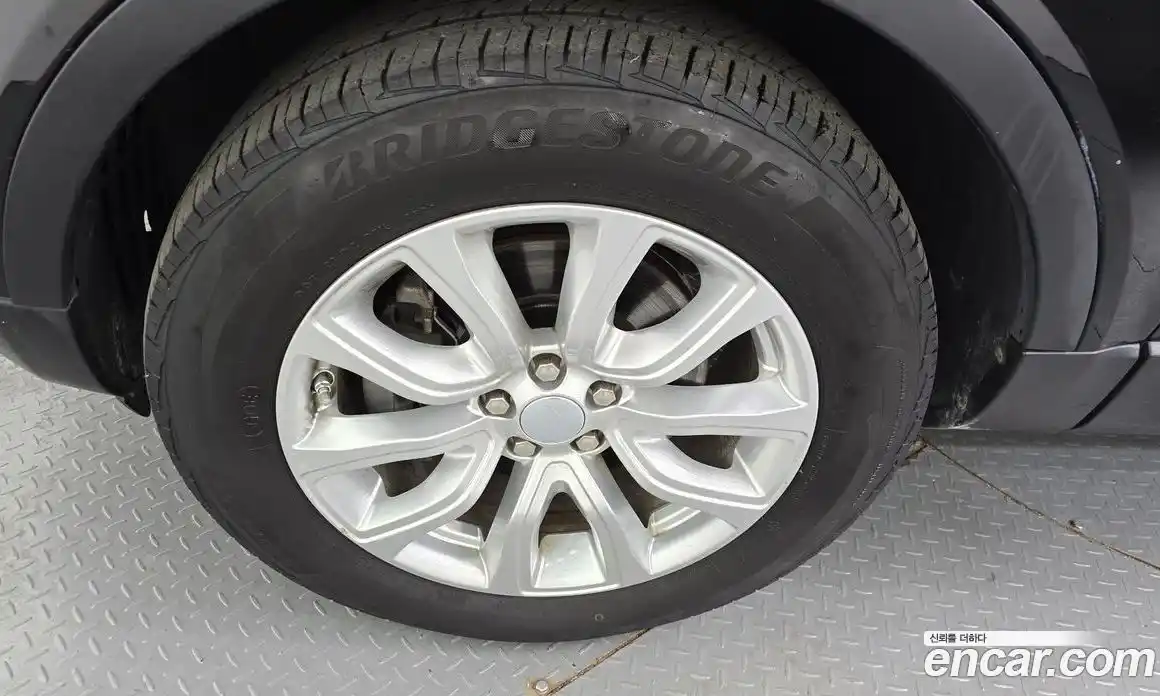 Land Rover Range-Rover Evoque 2019 2.0 Автомат в Москве № 166359, фото 5