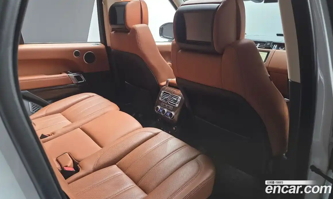 Land Rover Range-Rover 2017 4.4 Автомат в Москве № 166625, фото 1