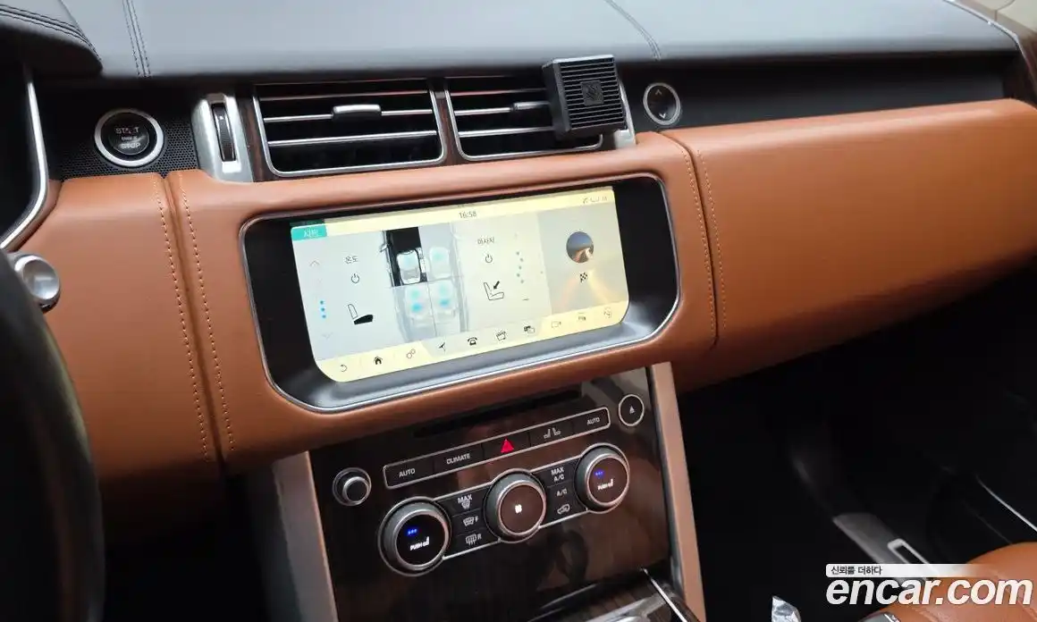 Land Rover Range-Rover 2017 4.4 Автомат в Москве № 166625, фото 11