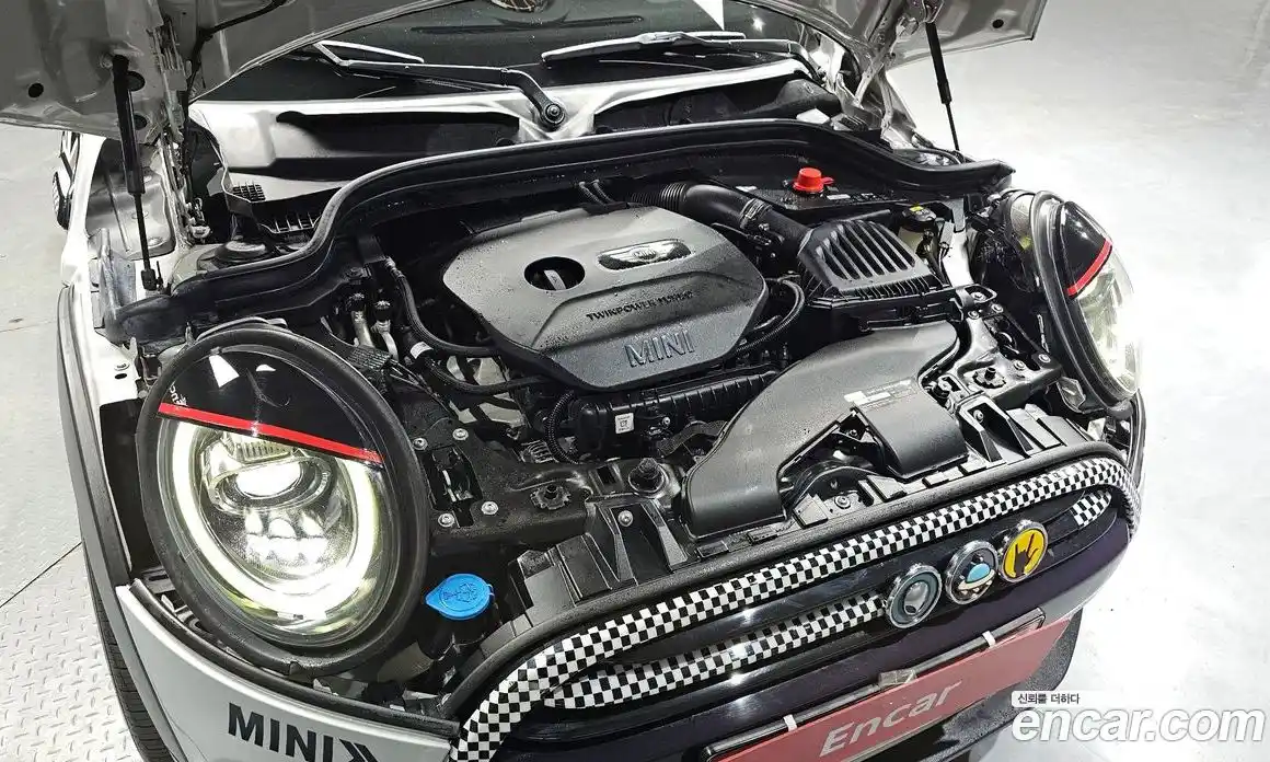 Mini Cooper 2019 1.5 Автомат в Москве № 167164, фото 17