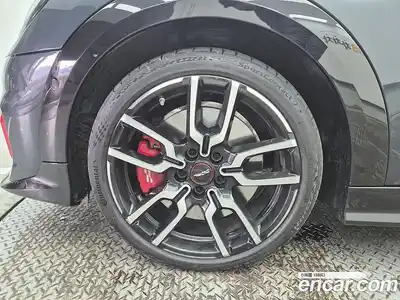 Mini Cooper Convertible 2025 2.0 Автомат в Москве № 167410, миниатюра 5