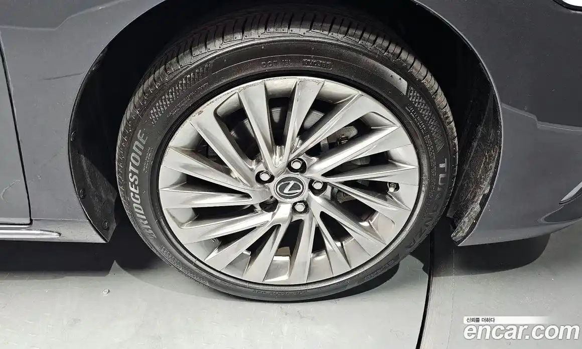 Lexus ES 2026 2.5 Автомат в Москве № 167967, фото 3