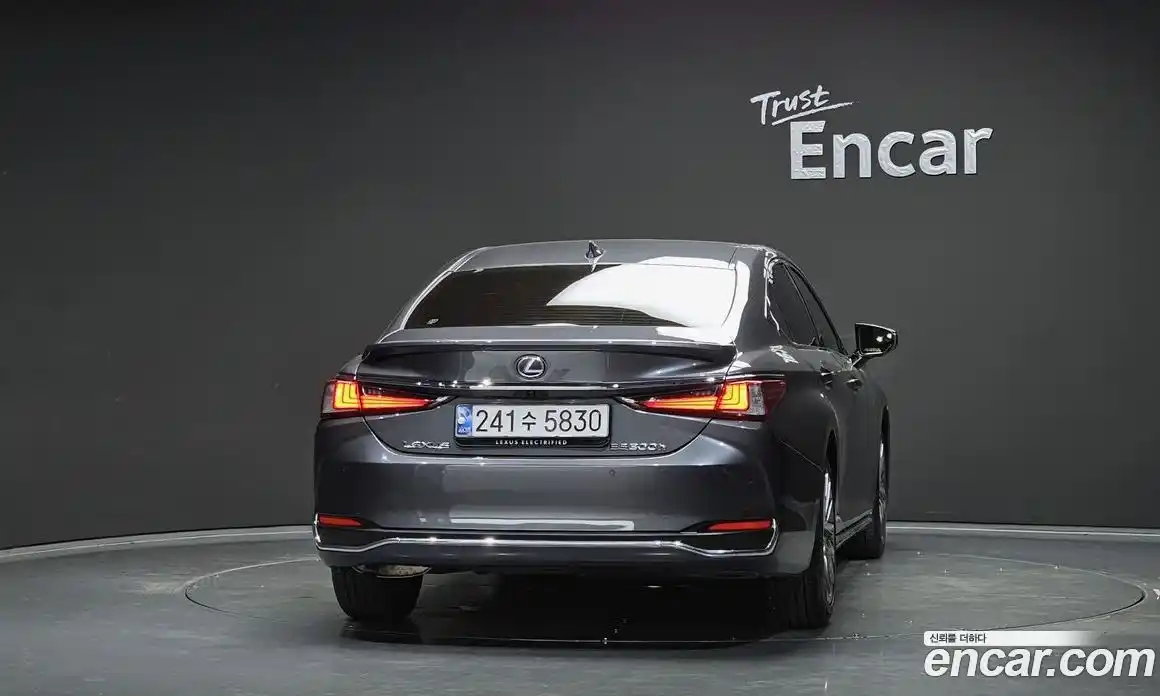 Lexus ES 2026 2.5 Автомат в Москве № 167967, фото 4