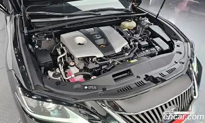 Lexus ES 2021 2.5 Автомат в Москве № 168223, миниатюра 2