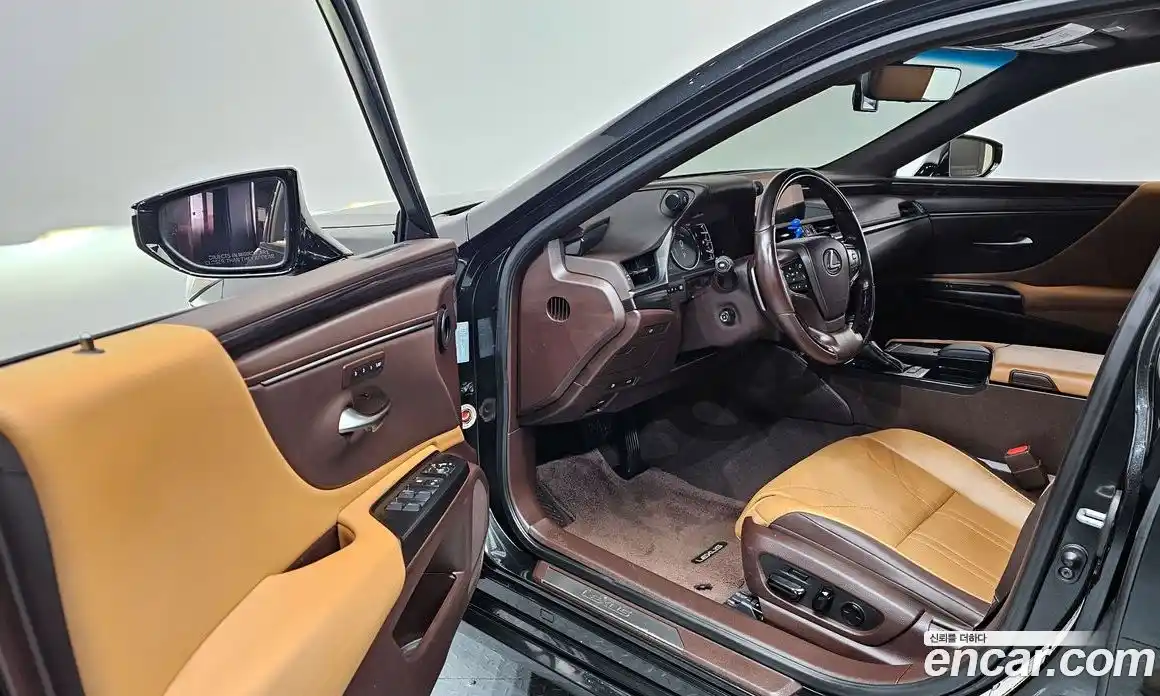 Lexus ES 2021 2.5 Автомат в Москве № 168223, фото 6