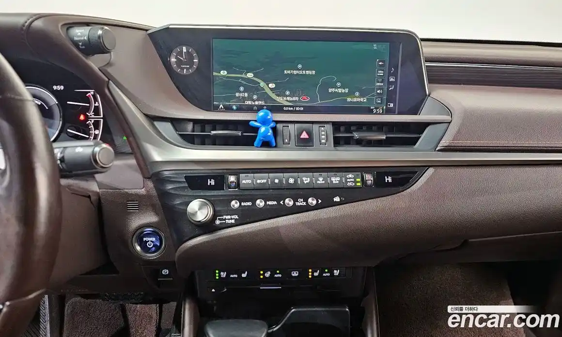 Lexus ES 2021 2.5 Автомат в Москве № 168223, фото 8