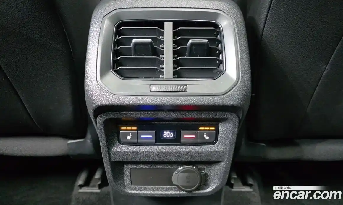 Volkswagen Tiguan 2021 2.0 Автомат в Москве № 168753, фото 18