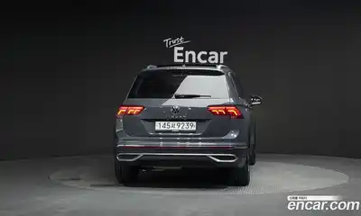 Volkswagen Tiguan 2021 2.0 Автомат в Москве № 168753, миниатюра 4