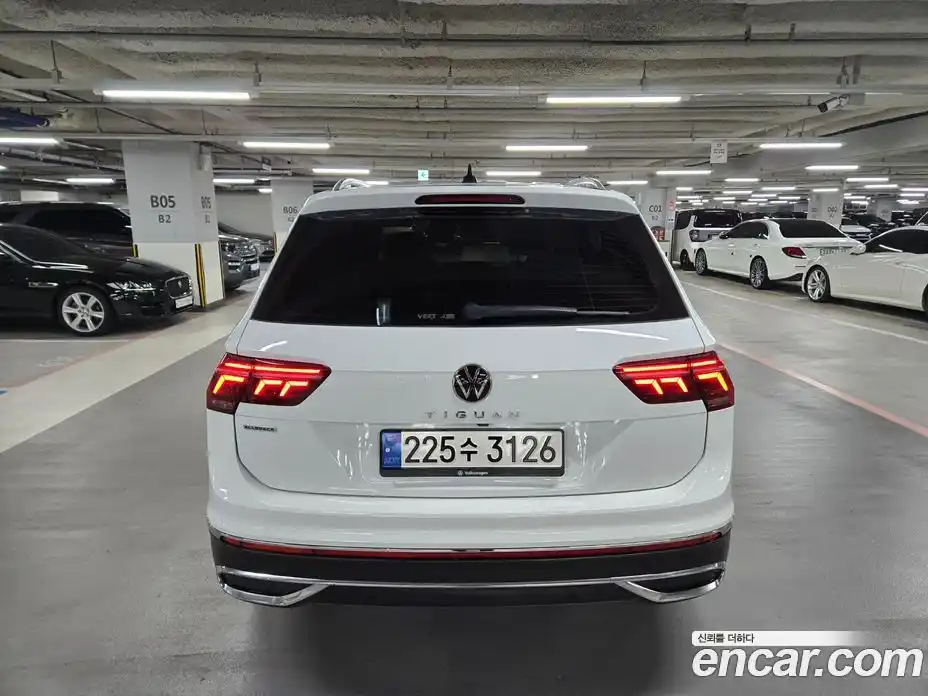 Volkswagen Tiguan 2022 2.0 Автомат в Москве № 169210, фото 4
