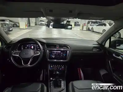 Volkswagen Tiguan 2022 2.0 Автомат в Москве № 169210, миниатюра 6