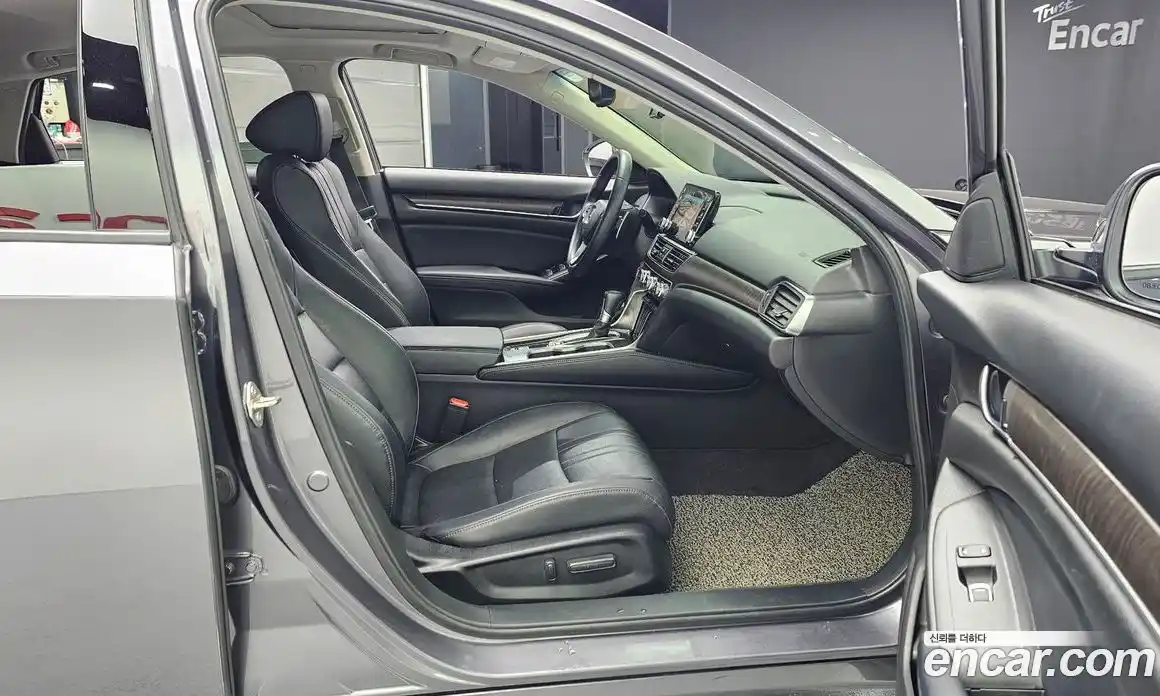 Honda Accord 2018 1.5 Автомат в Москве № 170533, фото 17