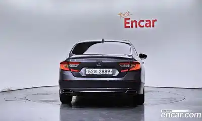 Honda Accord 2018 1.5 Автомат в Москве № 170533, миниатюра 2