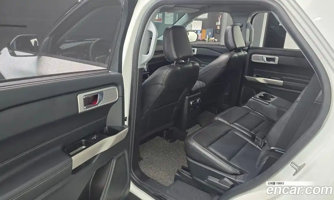 Ford Explorer 2022 3.3 Автомат в Москве № 170809, фото 9