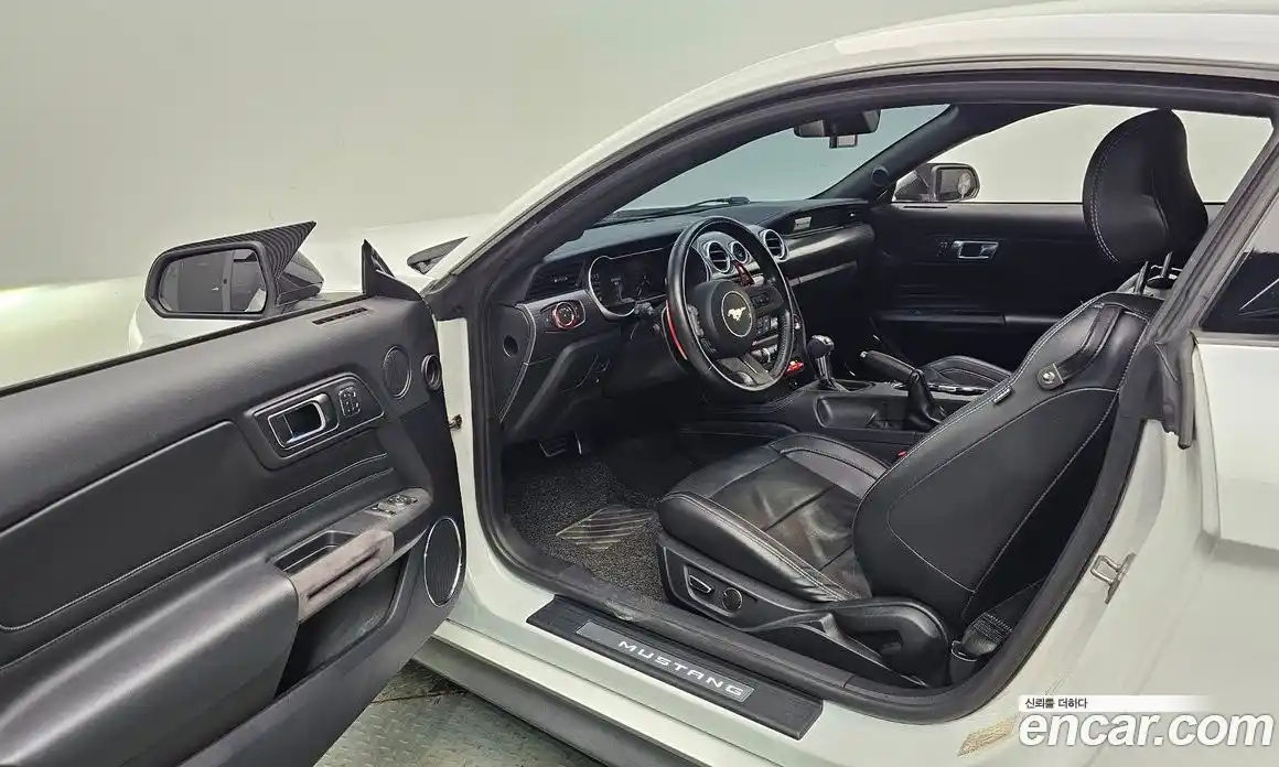 Ford Mustang 2019 2.3 Автомат в Москве № 170954, фото 14