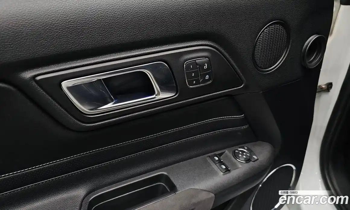 Ford Mustang 2019 2.3 Автомат в Москве № 170954, фото 3