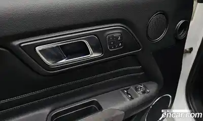 Ford Mustang 2019 2.3 Автомат в Москве № 170954, миниатюра 3