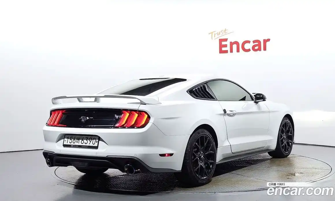 Ford Mustang 2019 2.3 Автомат в Москве № 170954, фото 7