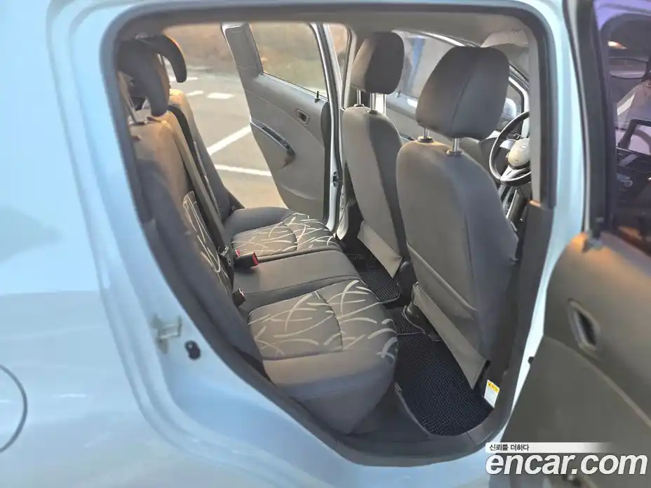 Chevrolet Spark 2014 1.0 Автомат в Москве № 175693, фото 10