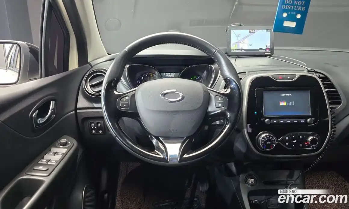 Renault QM3 2015 1.5 Автомат в Москве № 177532, фото 12