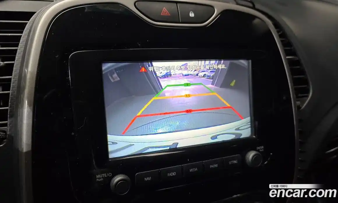 Renault QM3 2015 1.5 Автомат в Москве № 177532, фото 15