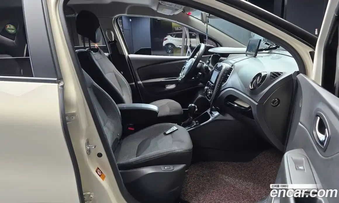 Renault QM3 2015 1.5 Автомат в Москве № 177532, фото 4