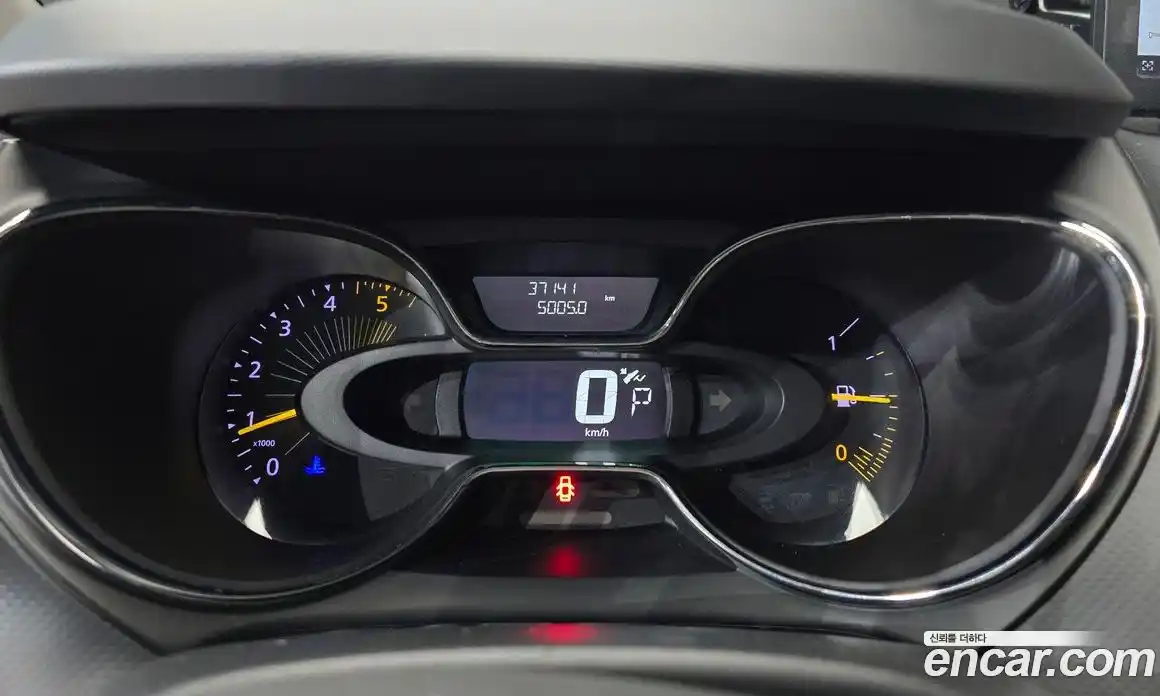 Renault QM3 2015 1.5 Автомат в Москве № 177532, фото 7