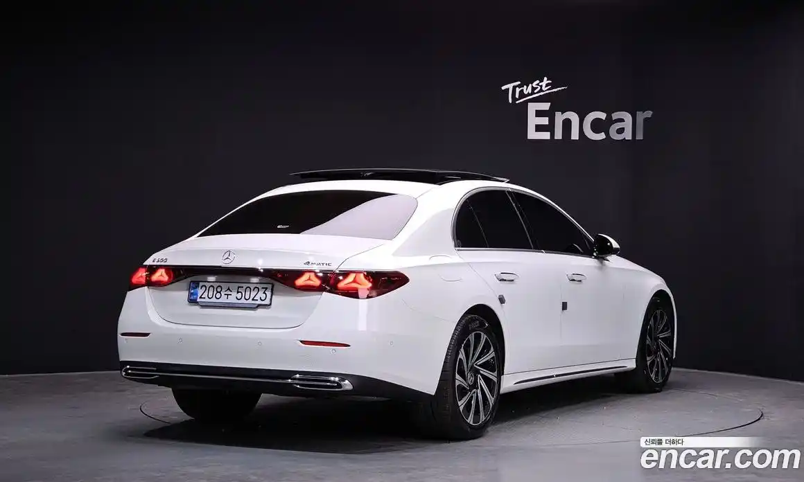 Mercedes-Benz E-Class 2024 2.0 Автомат в Москве № 178534, фото 19