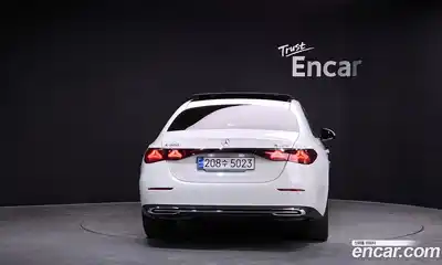 Mercedes-Benz E-Class 2024 2.0 Автомат в Москве № 178534, миниатюра 2