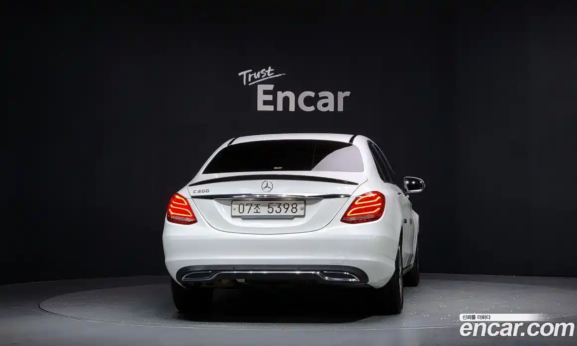 Mercedes-Benz C-Class 2018 2.0 Автомат в Москве № 178990, фото 14