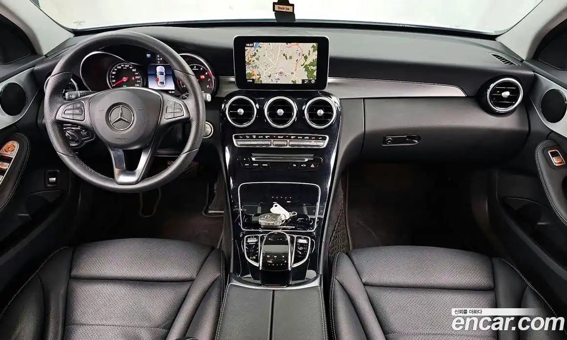 Mercedes-Benz C-Class 2018 2.0 Автомат в Москве № 178990, фото 15