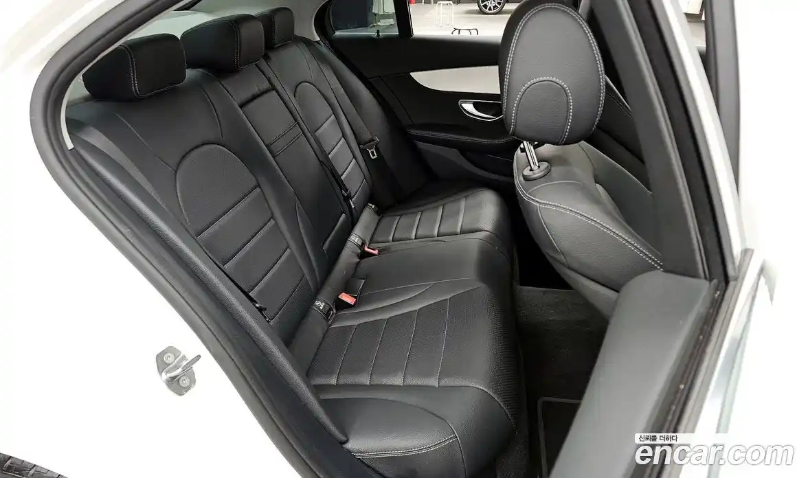 Mercedes-Benz C-Class 2018 2.0 Автомат в Москве № 178990, фото 16